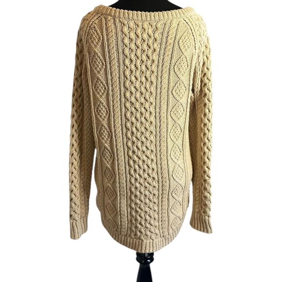 LL bean Women's Cream Sweater Size S - Picture 3 of 6